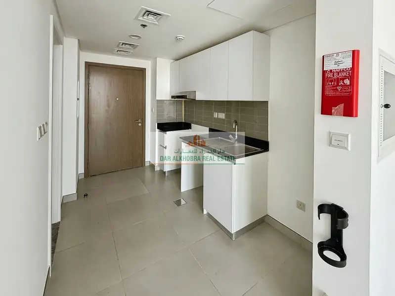 Open-plan Studio | Balcony | Desert & City Views