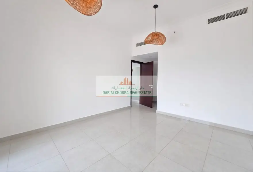 Spacious 1BR Apartment | Balcony | Multiple Views