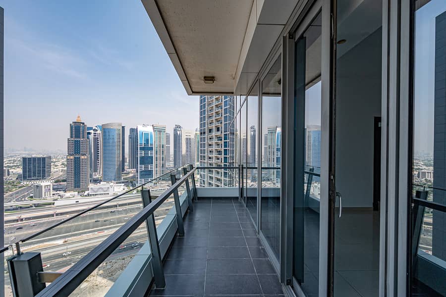 10 713-silverene-tower-b-1br-112. jpg