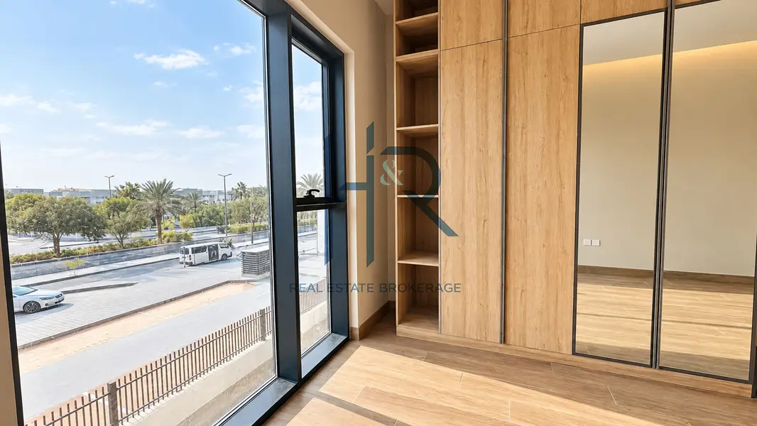 Brand New | Chic Studio | Vacant | Chiller Free