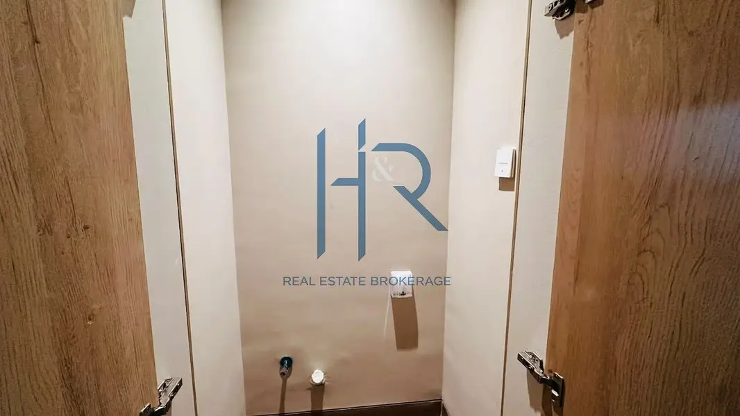 Brand New | Chic Studio | Vacant | Chiller Free