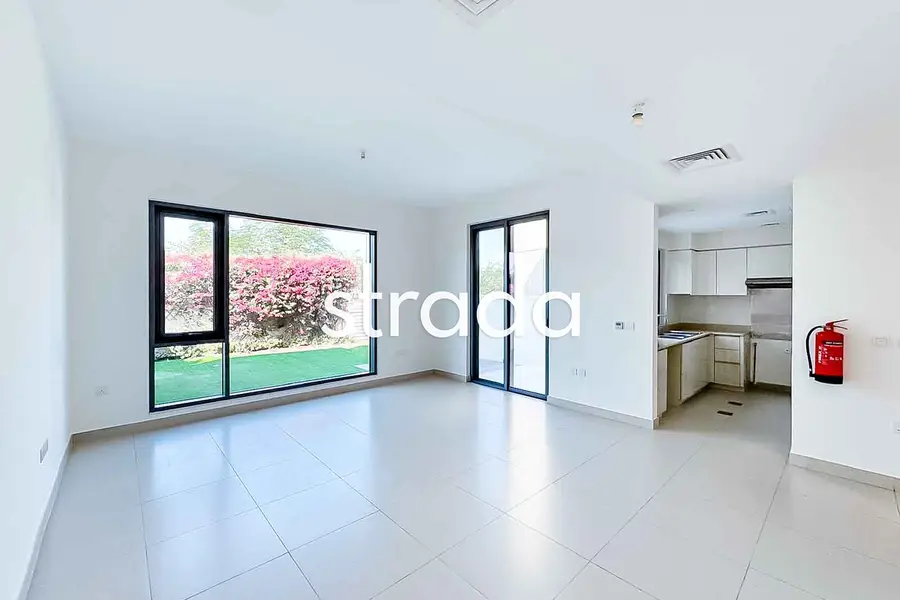 Exclusive | Single Row | Excellent Condition