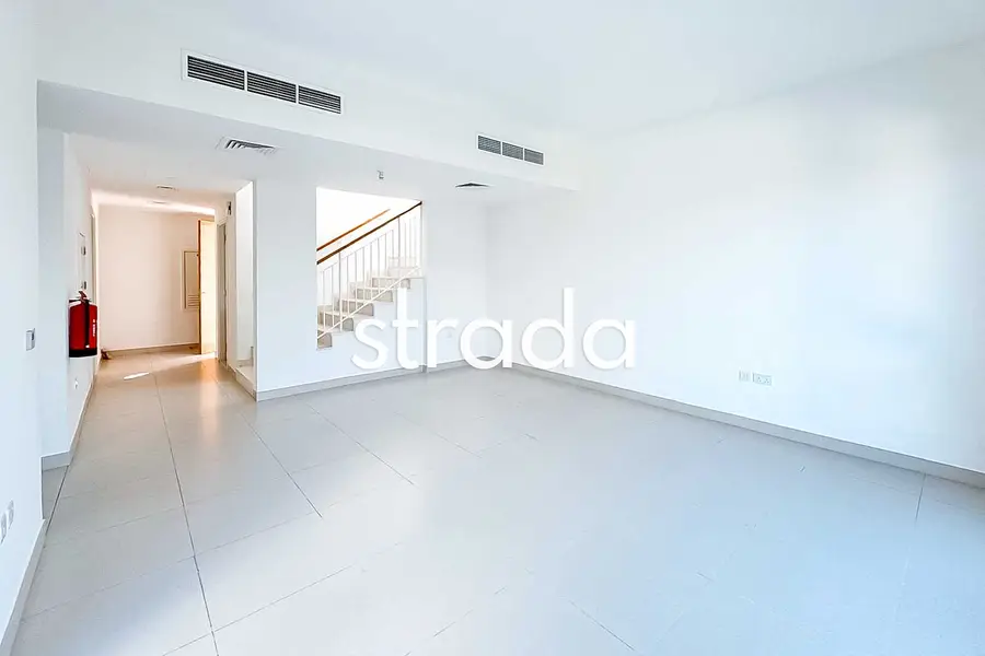Exclusive | Single Row | Excellent Condition