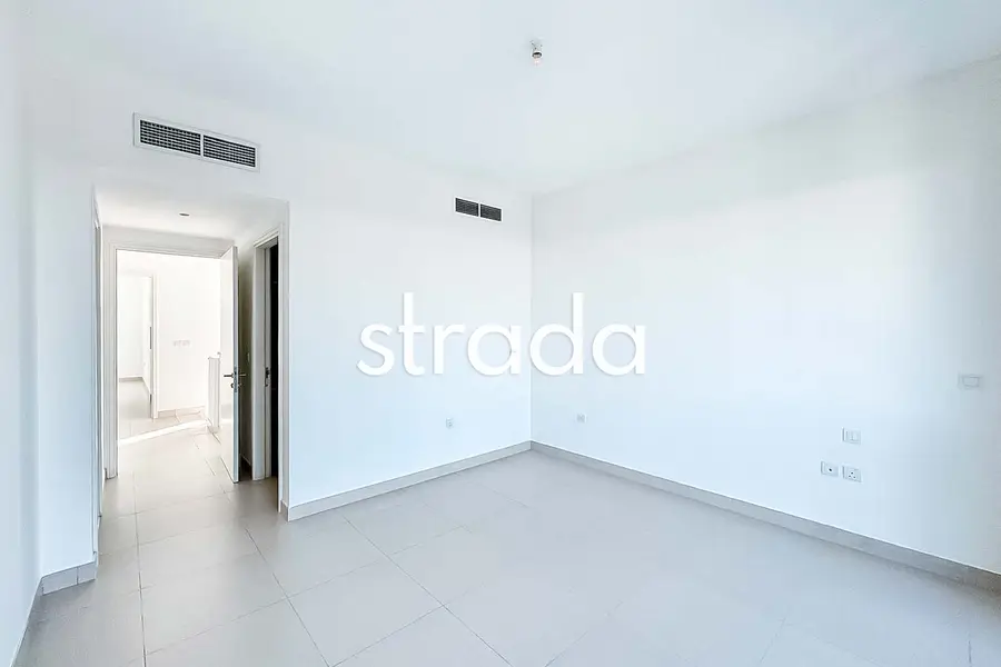 Exclusive | Single Row | Excellent Condition