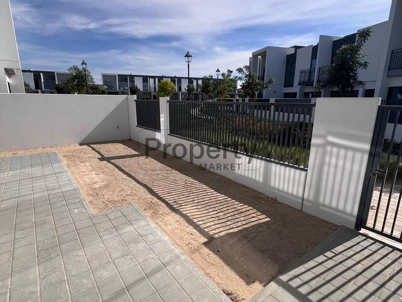 Casa adosada en Villanova,La Rosa,La Rosa 1, 4 dormitorios, 200000 AED - 16729639 Casa adosada en Villanova,La Rosa,La Rosa 1, 4 dormitorios, 200000 AED - 16729639