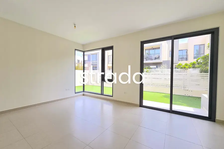 Exclusive | Large Plot | Vacant Now