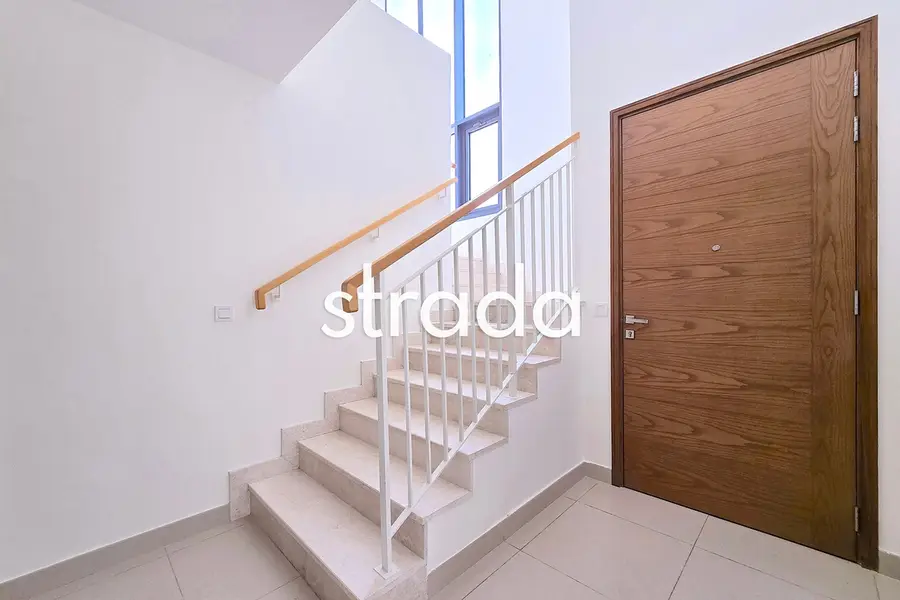 Exclusive | Large Plot | Vacant Now