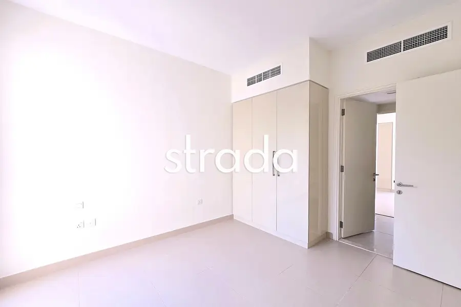 Exclusive | Large Plot | Vacant Now
