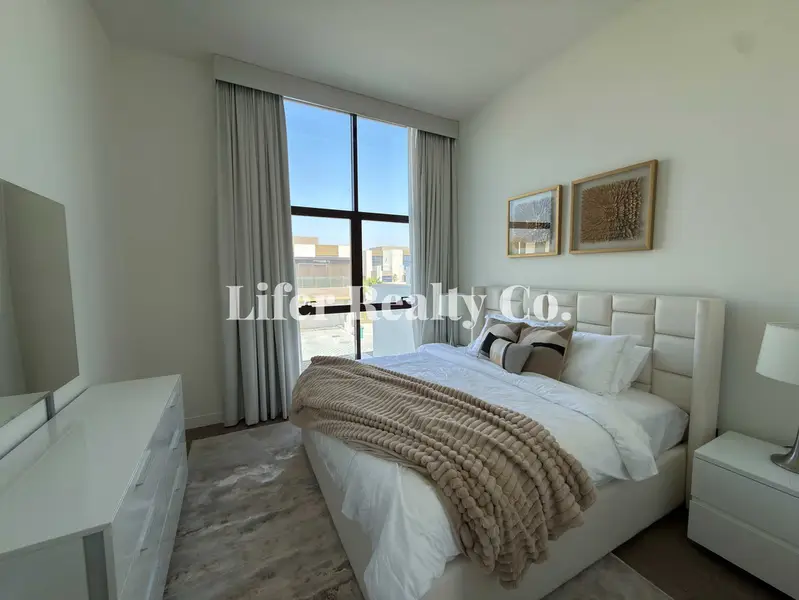 Furnished 4BR I Single row | Selling on OP | Multiple units available
