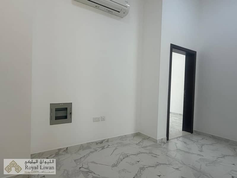 5 3bb4abda-1610-42b9-a05c-c1780ed669d9. jpg