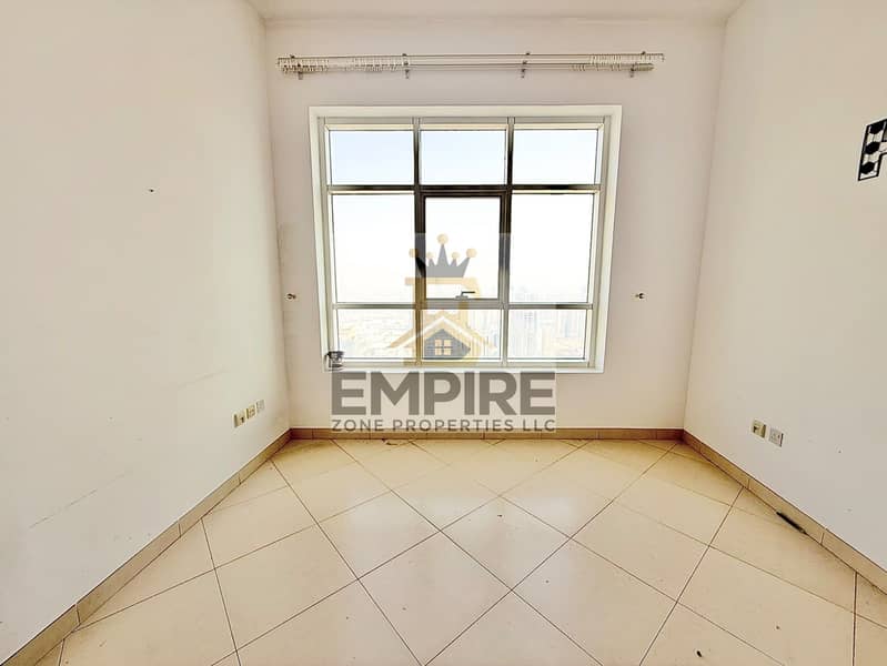 4 243ef3cf-0470-4da3-ac0d-353de93955af. jpg