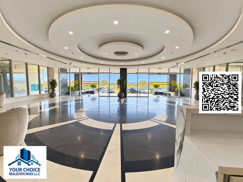 18 Bright, polished interior listing photo-5. png