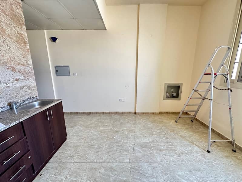 3 bd832b15-7866-44b6-84bc-2c4238839e1e. jpg