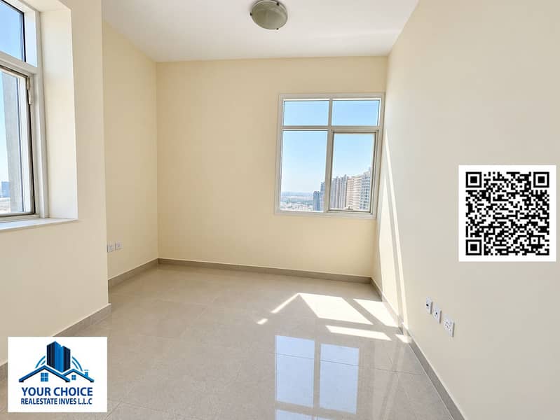 3 Bright, polished interior with city views-7. png