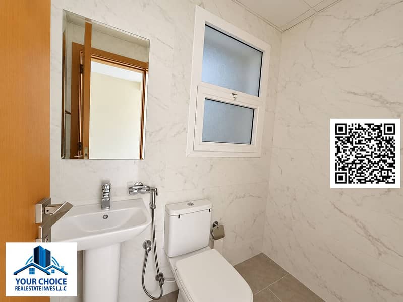 5 Bright, polished real estate interior-9. png