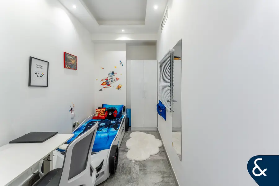 Large Terrace | Motivated Seller | Vacant