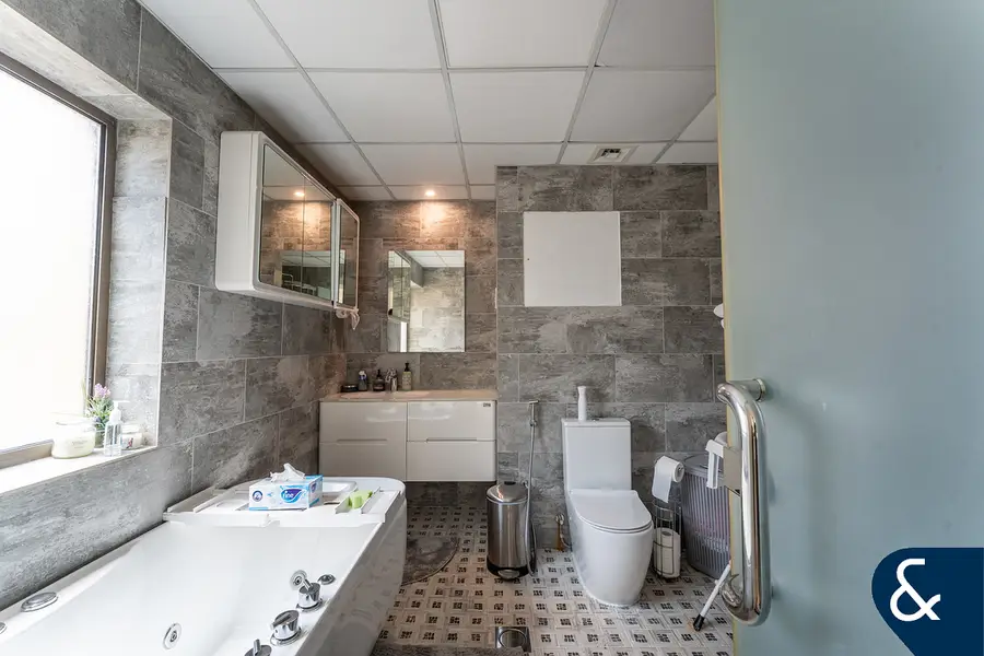 Large Terrace | Motivated Seller | Vacant