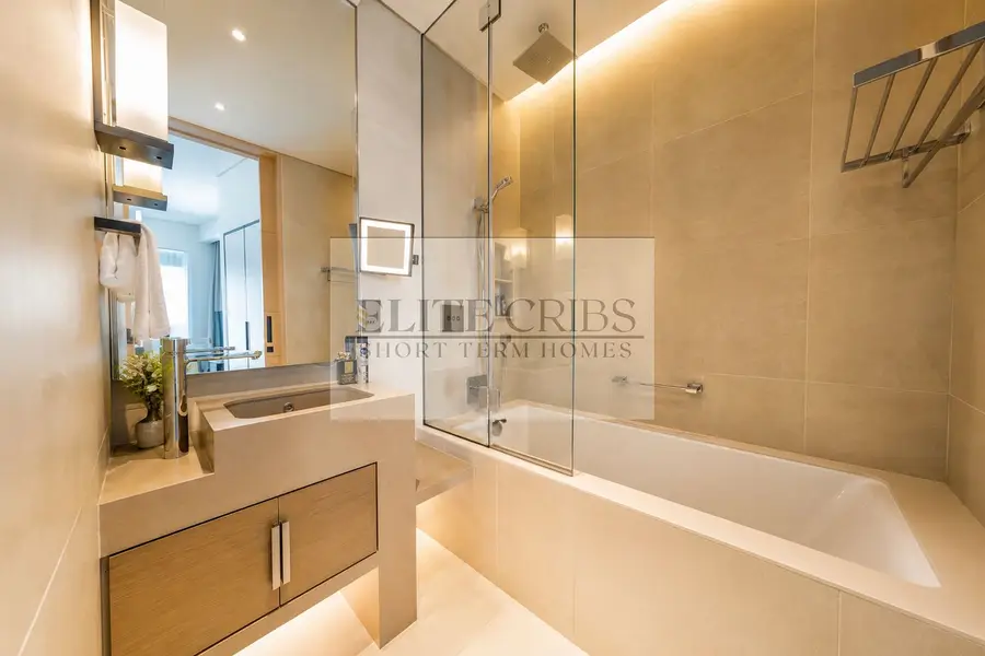 One-Bedroom Luxury Apartment in Address The Beach, JBR