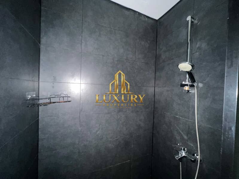 11 9fbf51eb-4400-4741-bedb-135d191a14e6. jpg