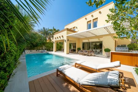 4 habitaciones Villa para en Venta en Jumeirah Park, Dubai - Villa en Jumeirah Park,District 7, 4 dormitorios, 11350000 AED - 15163404 4 habitaciones Villa para en Venta en Jumeirah Park, Dubai - Villa en Jumeirah Park,District 7, 4 dormitorios, 11350000 AED - 15163404