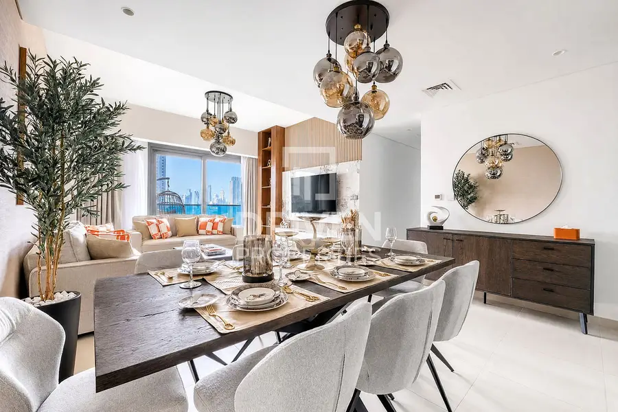 Burj Khalifa View | Modern Luxury Apartment