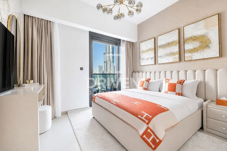 Burj Khalifa View | Modern Luxury Apartment