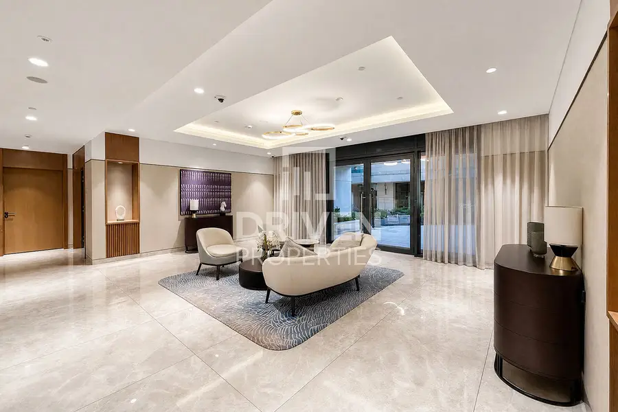Burj Khalifa View | Modern Luxury Apartment