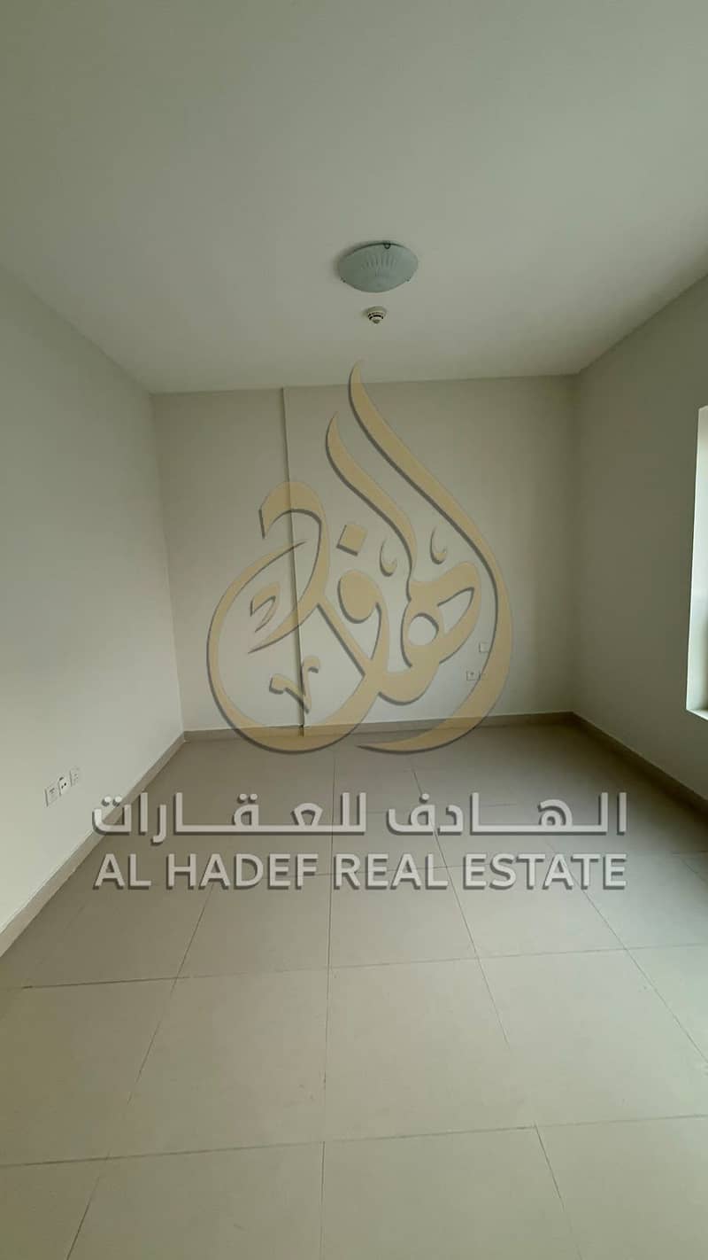 5 WhatsApp Image 2026-10-01 at 14.30. 55 (1). jpeg
