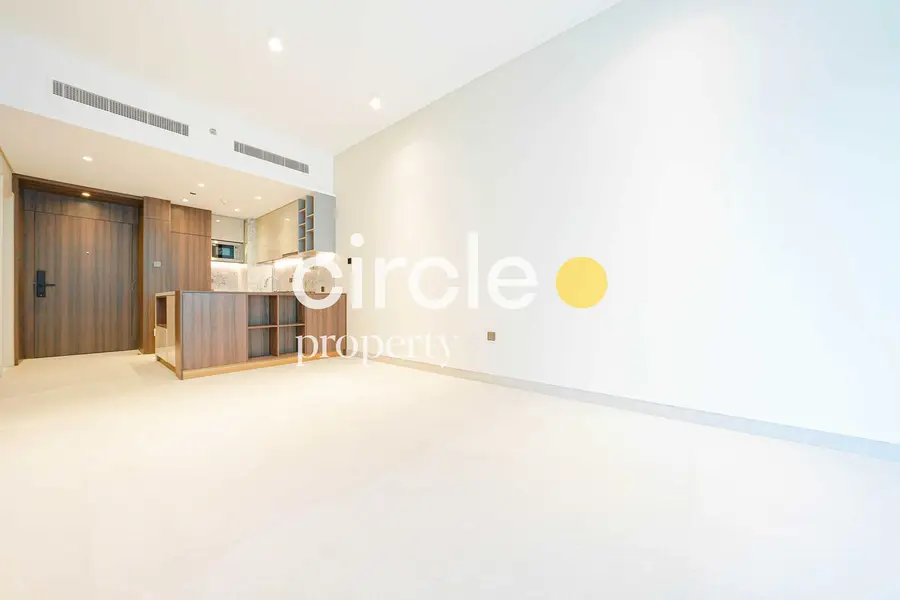 Modern 1BR Apartment | BRAND NEW | Near Park