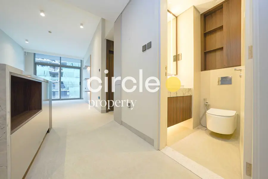 Modern 1BR Apartment | BRAND NEW | Near Park