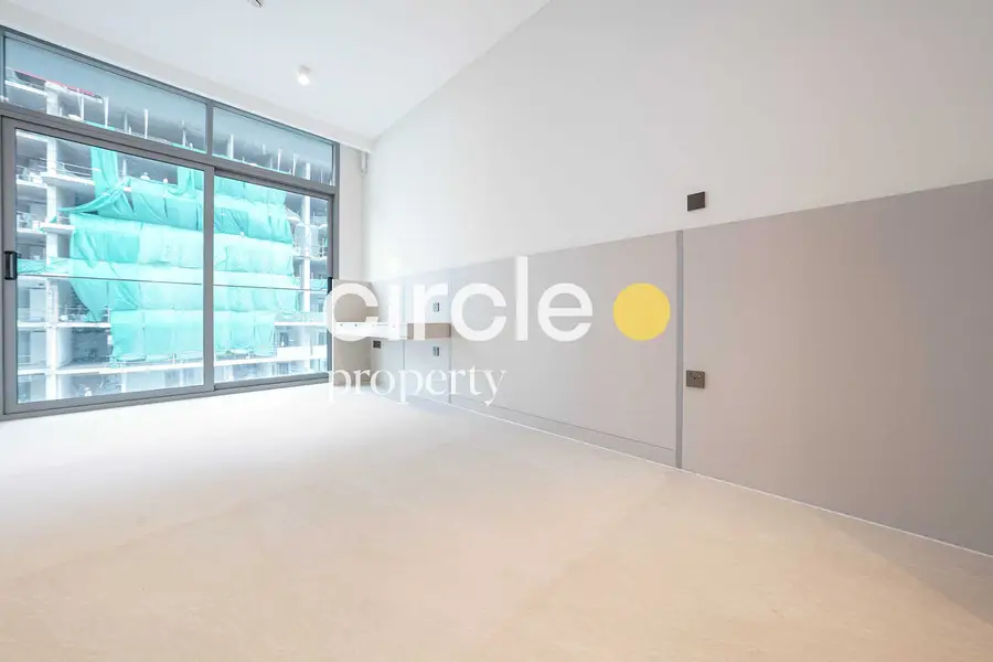 Modern 1BR Apartment | BRAND NEW | Near Park