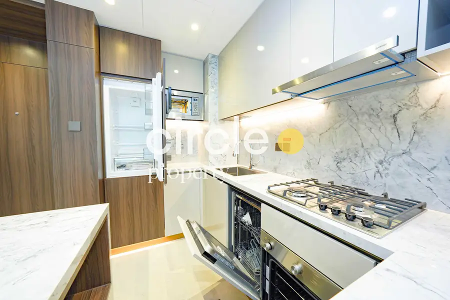 Modern 1BR Apartment | BRAND NEW | Near Park