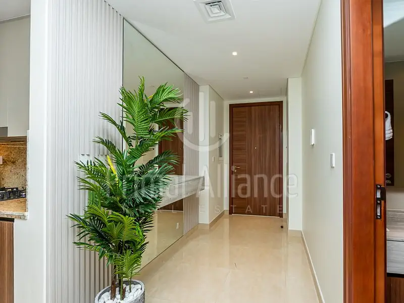 Burj View | Mid Floor | Great Location