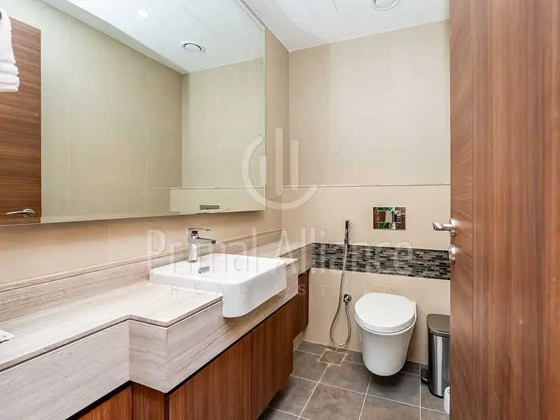 Burj View | Mid Floor | Great Location