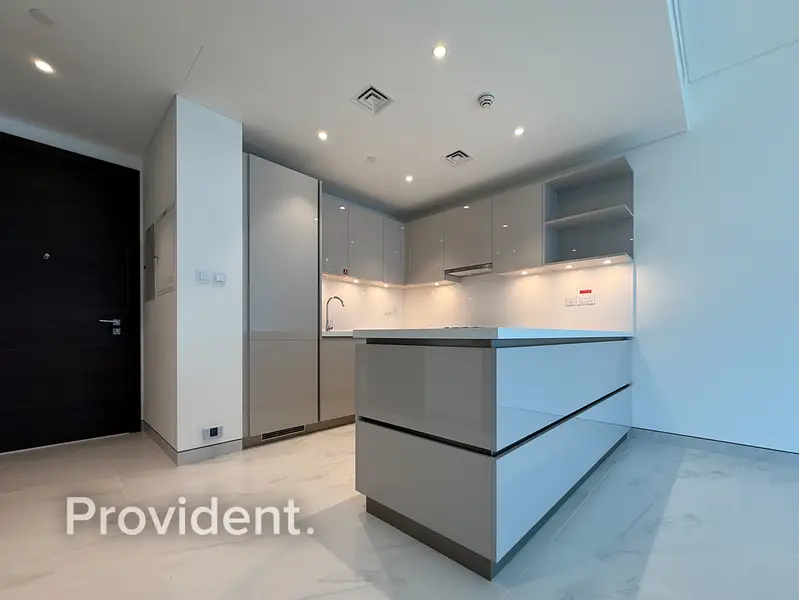 Tenanted | Creek Harbor View | High Floor