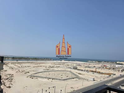 2 Schlafzimmer Wohnung zum Miete in Al Khan, Sharjah - 2673. jpg
