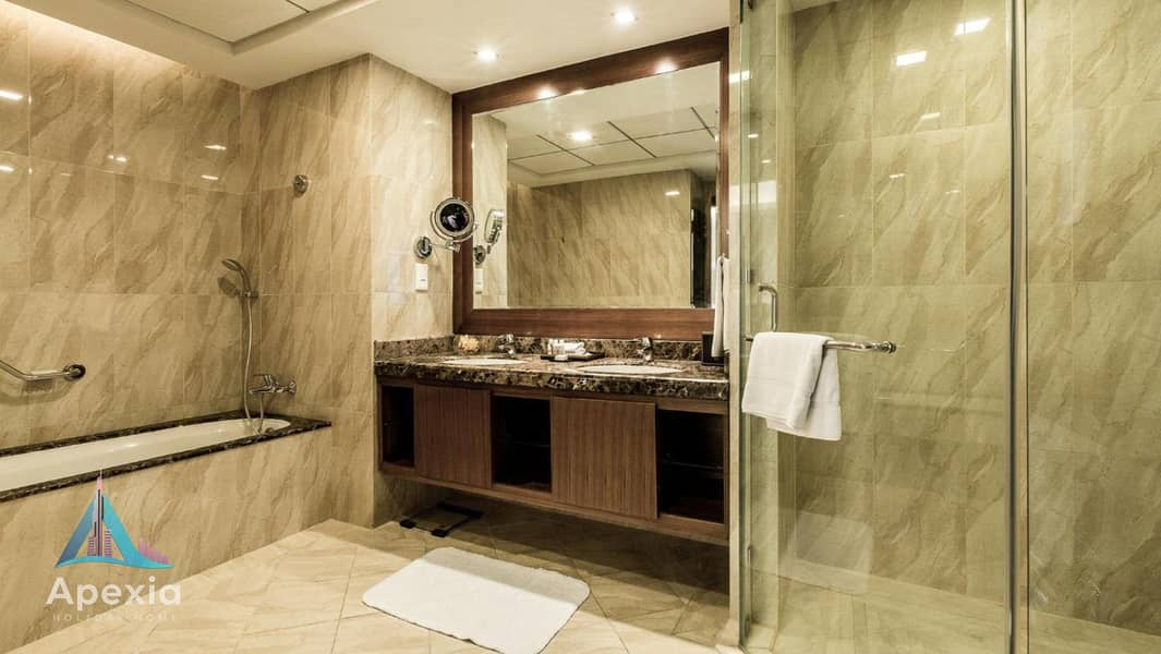 3 06 Studio Sea View - Bathroom. jpg