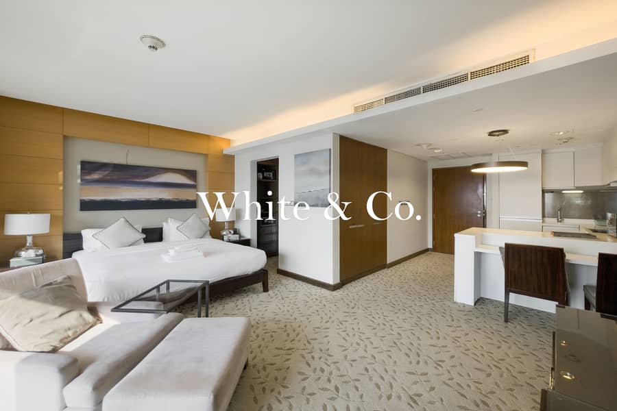 VACANT NOW | HIGH FLOOR UNIT | 19 SERIES VACANT NOW | HIGH FLOOR UNIT | 19 SERIES