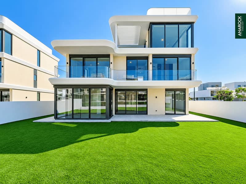 Upgraded | Landscaped Garden | Rare Layout Upgraded | Landscaped Garden | Rare Layout