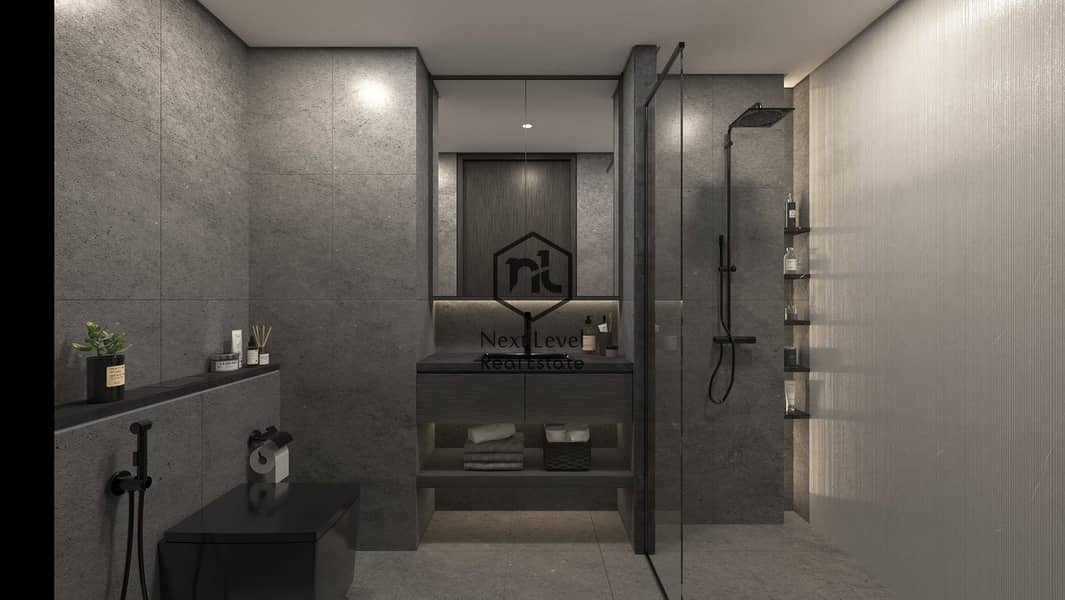 6 Master Bathroom. jpg
