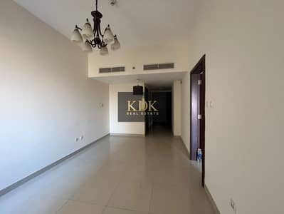 1 habitación Apartamento para en Alquiler en Jumeirah Village Circle (JVC), Dubai - WhatsApp Image 2026-10-04 at 10.56. 36 PM. jpeg