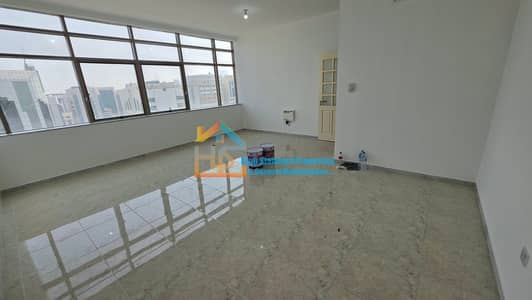 شقة 3 غرف نوم للايجار في منطقة النادي السياحي، أبوظبي - WhatsApp Image 2026-10-05 at 10.28. 31 AM. jpeg شقة 3 غرف نوم للايجار في منطقة النادي السياحي، أبوظبي - WhatsApp Image 2026-10-05 at 10.28. 31 AM. jpeg