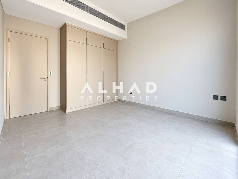 5 Minimalist Empty Bedroom Interior. png