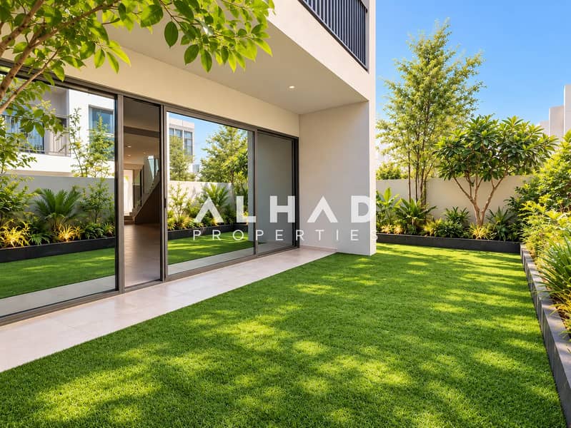 10 Modern House Terrace and Lush Garden. png