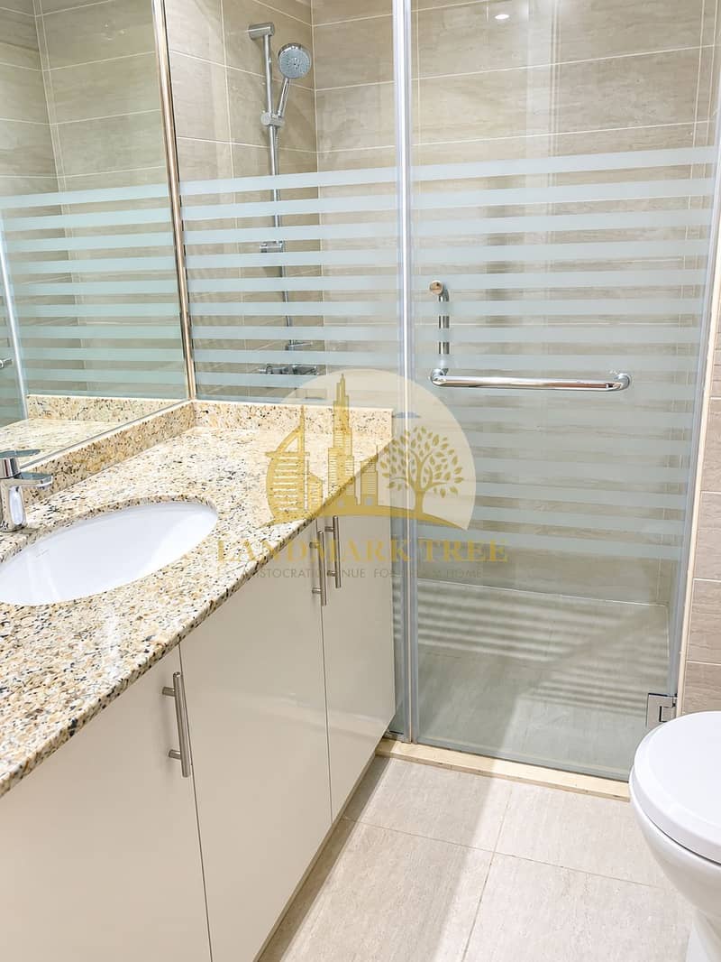 10 Bright Modern Granite Vanity Bathroom. png