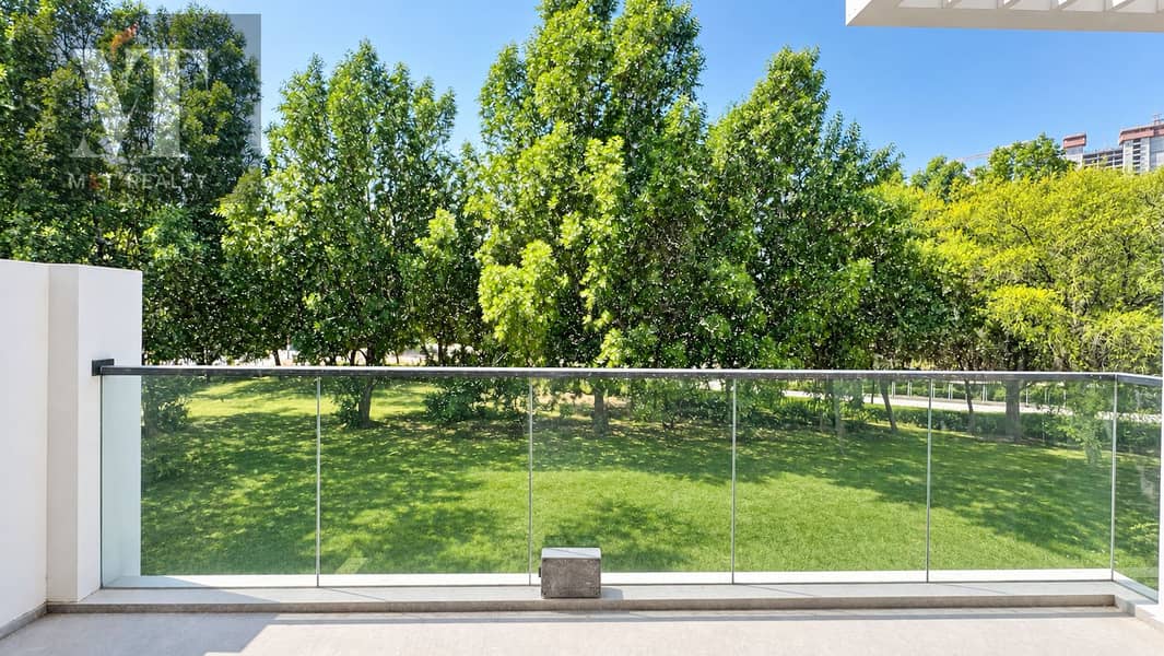 4 Bright, spotless home with garden views-9. png