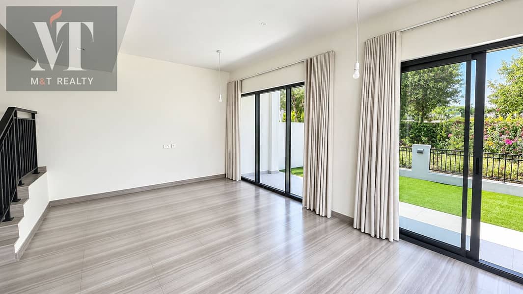 31 Bright, spotless home with manicured garden-1. png