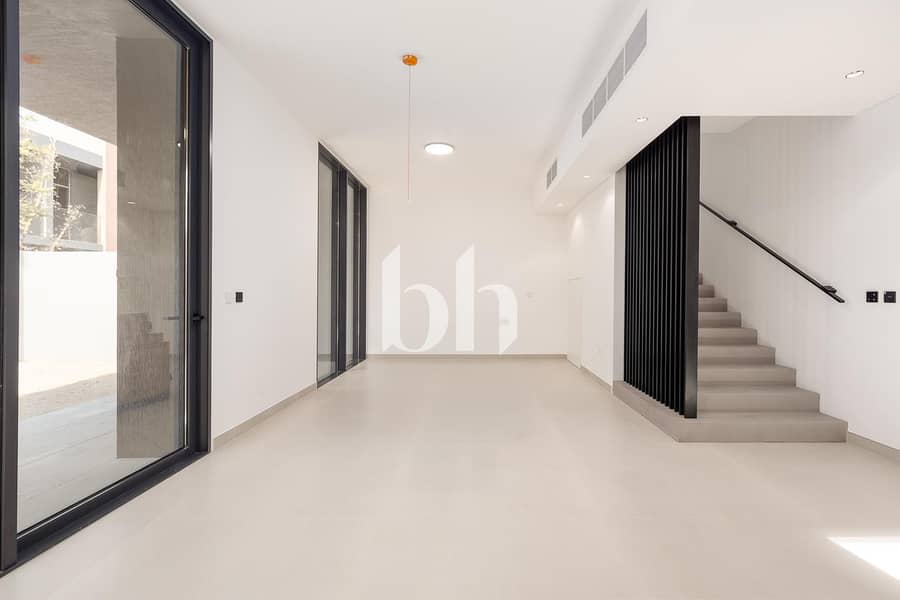 4 images image img
