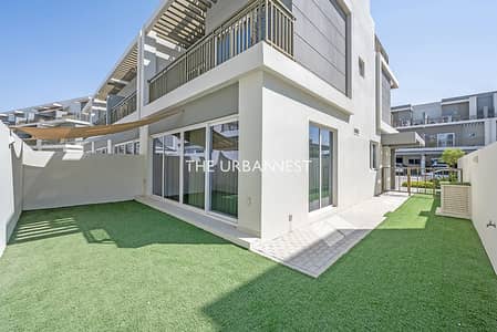 4 Schlafzimmer Townhouse zum Verkauf in DAMAC Hills 2 (Akoya by DAMAC), Dubai - Reihenhaus in DAMAC Hills 2 (Akoya by DAMAC),Camelia, 4 schlafzimmer, 2350000 AED - 16738411 4 Schlafzimmer Townhouse zum Verkauf in DAMAC Hills 2 (Akoya by DAMAC), Dubai - Reihenhaus in DAMAC Hills 2 (Akoya by DAMAC),Camelia, 4 schlafzimmer, 2350000 AED - 16738411
