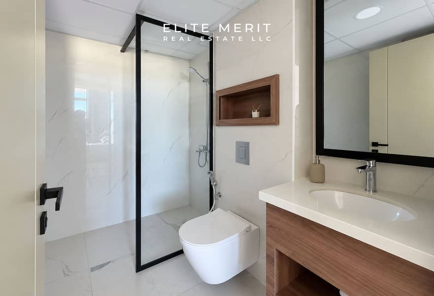 7 Modern Marble and Wood Bathroom. jpg